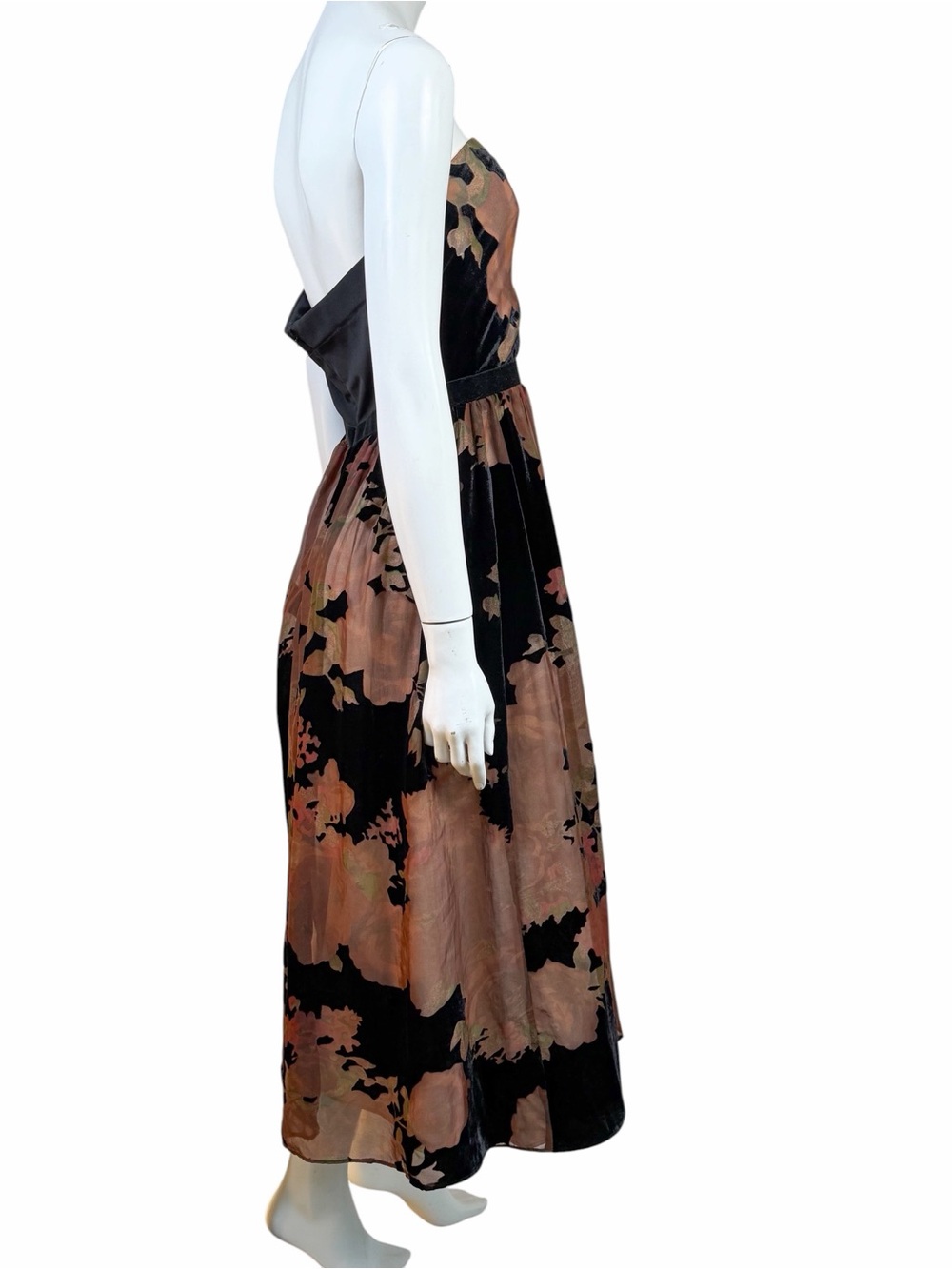 ERIN by Erin Fetherston Strapless Black and Rose-Mauve Floral Velvet Midi Dress - Picture 7 of 14